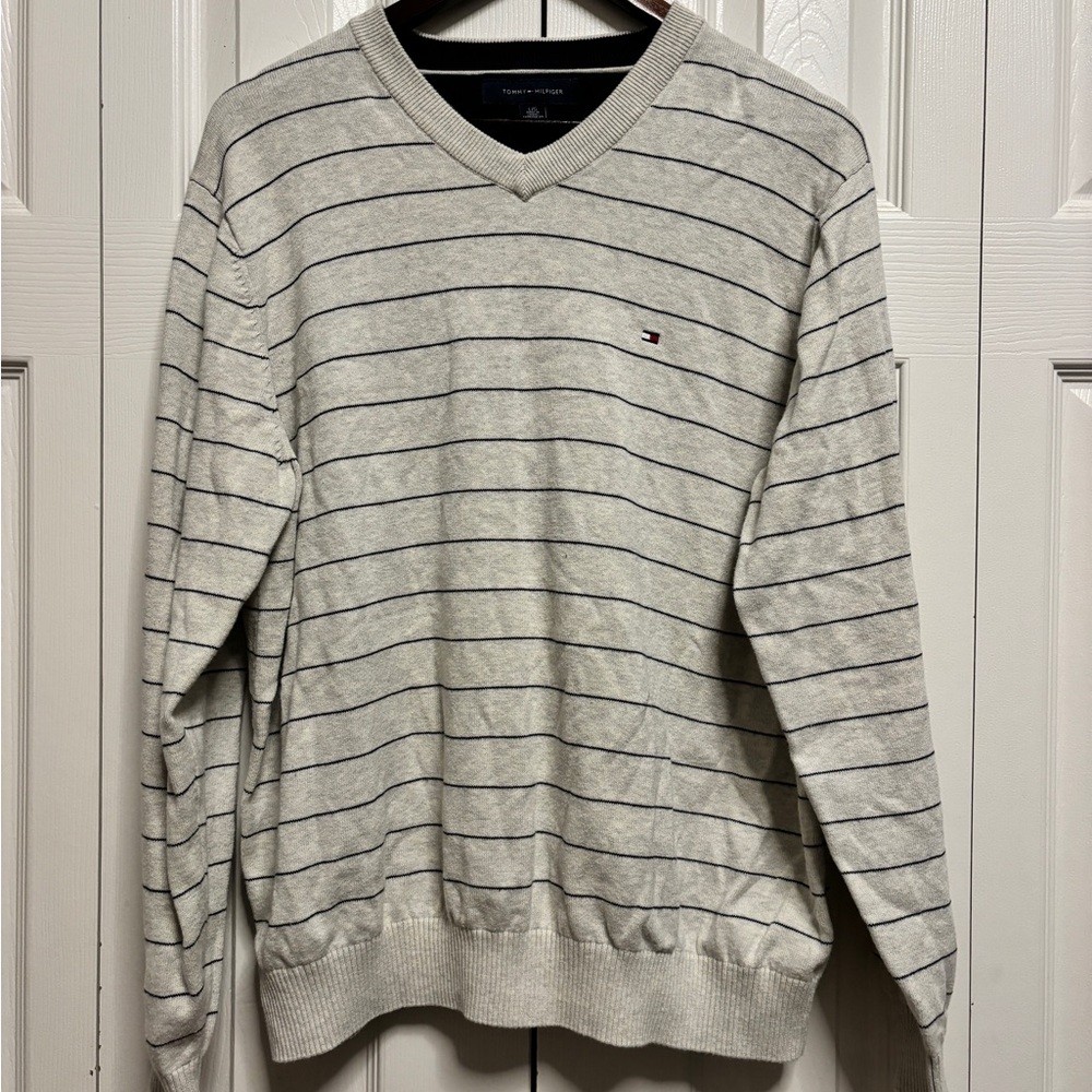 Tommy Hilfiger Men's Gray Striped Sweater